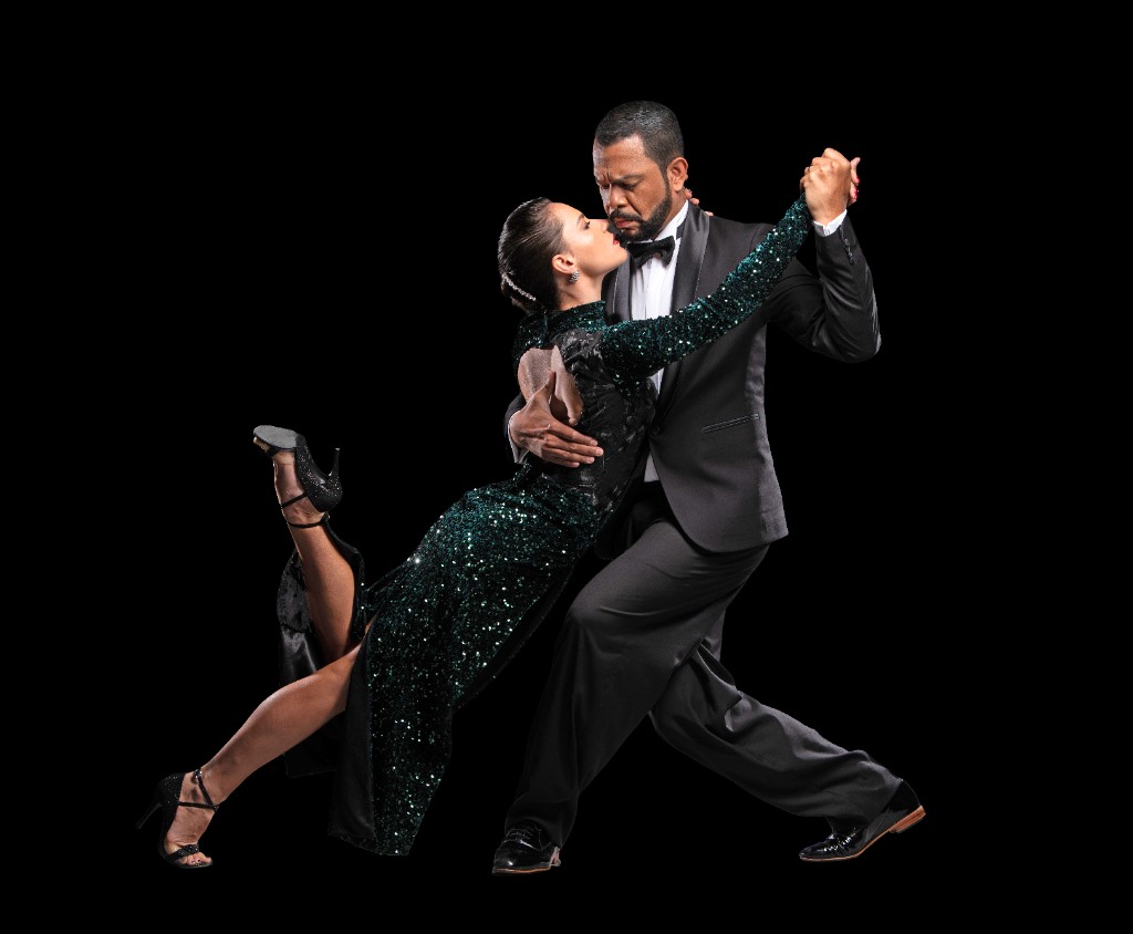 Tango dancers in an embrace